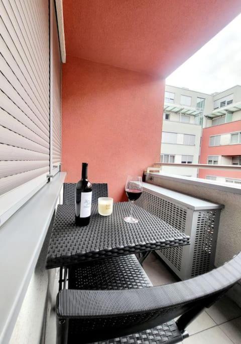 Apartamento Urban Oasis: Stylish Retreat Zagreb Exterior foto